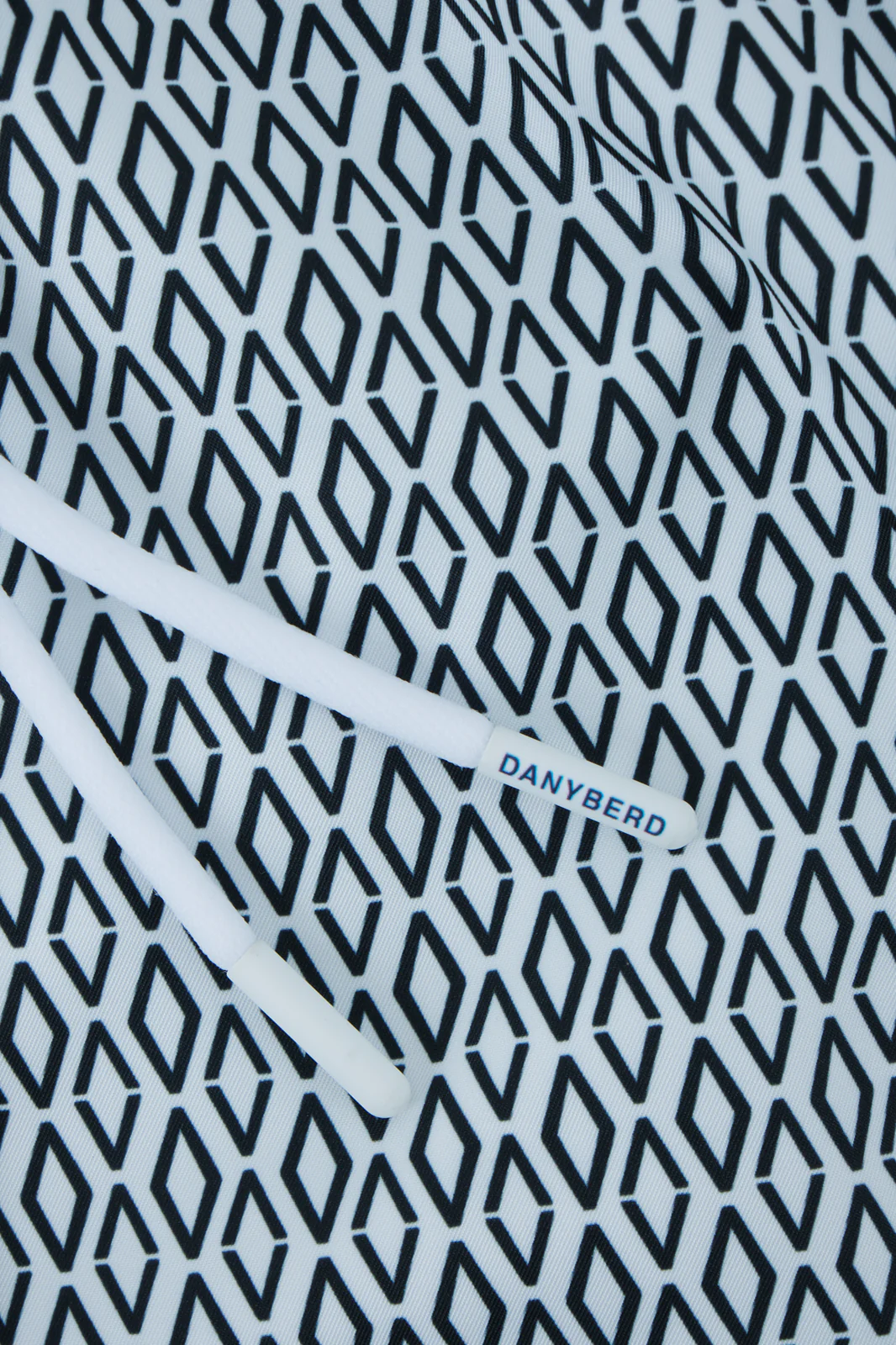 Short de bain blanc à losange bleu - Image 3