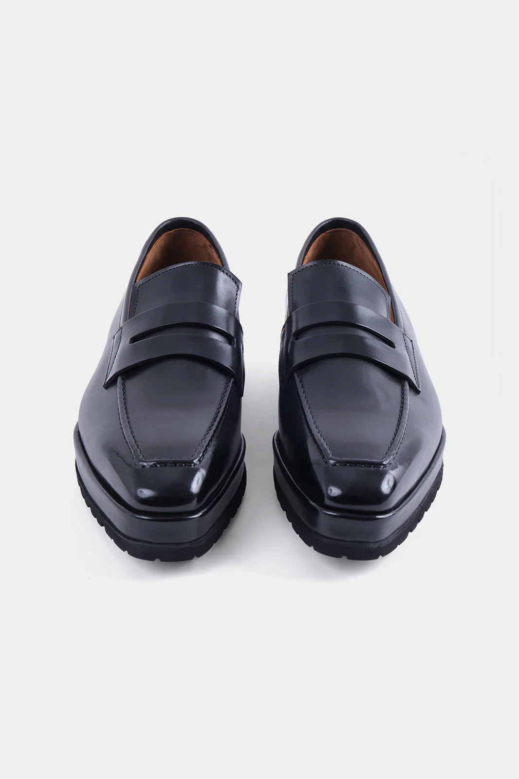 Mocassins en cuir patiné avec semelle compensée et crantée - Noir - Image 2
