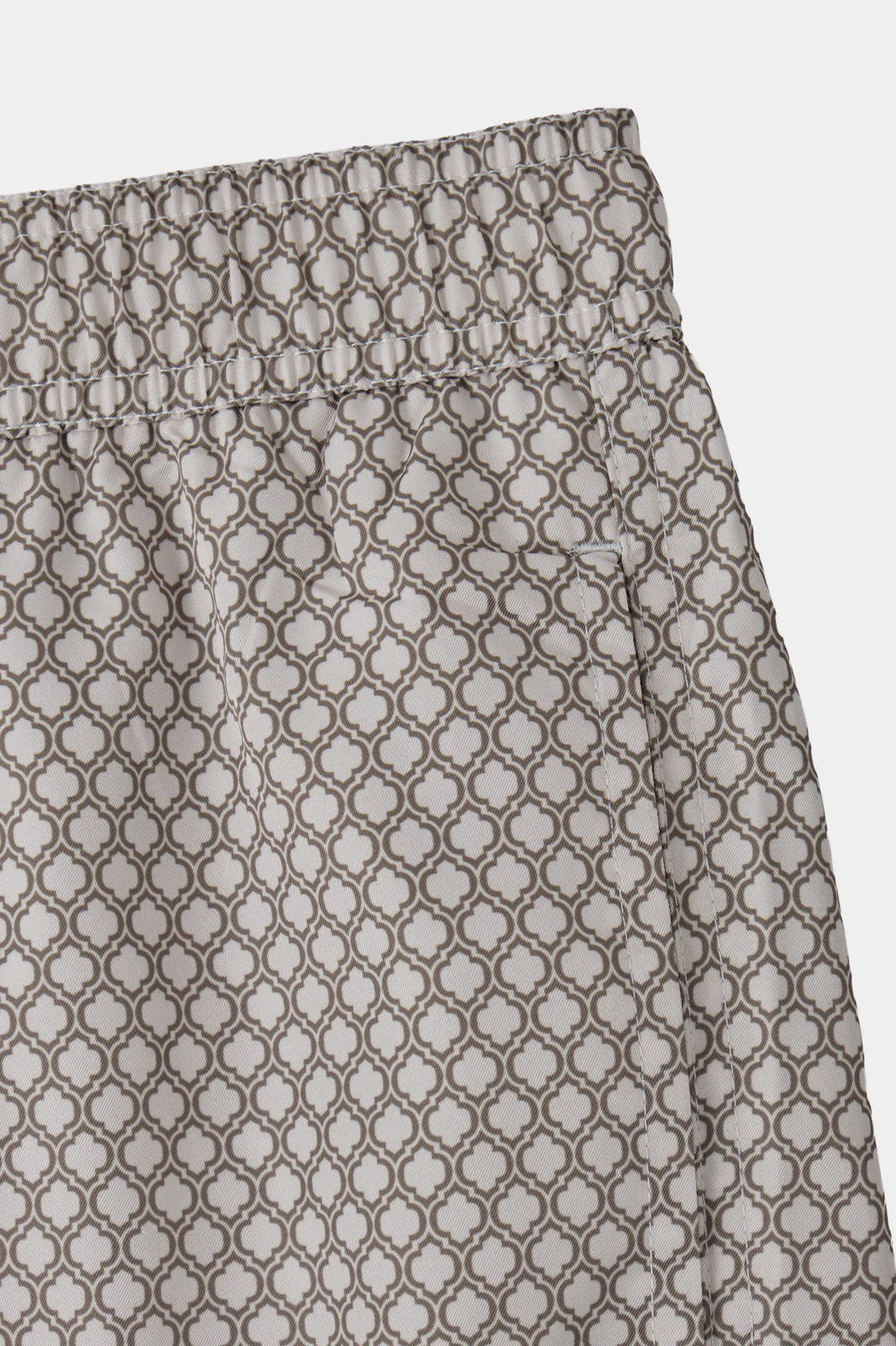Short de bain blanc Ă motif marron - Image 4