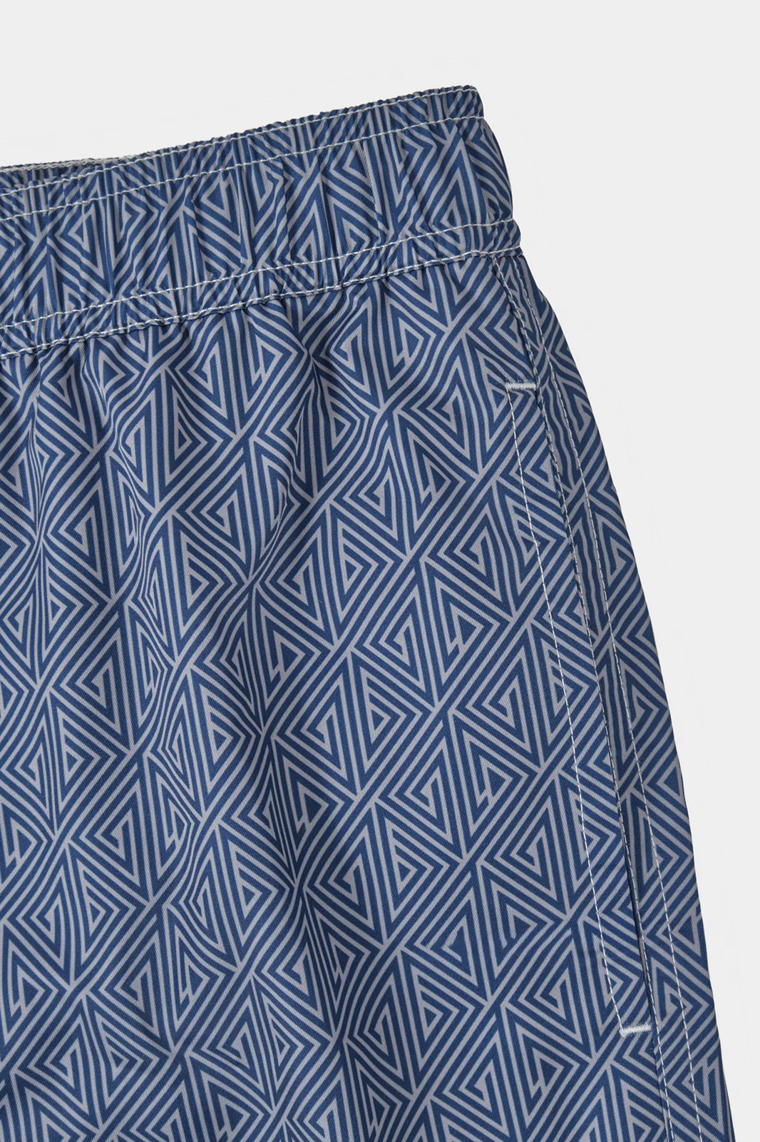 Short de bain gris à motif marine - Image 4
